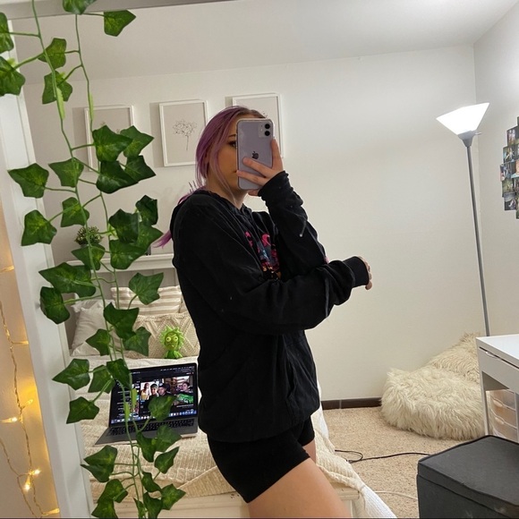 Urban Outfitters Oversized Graphic Black Hoodie - Picture 6 of 7